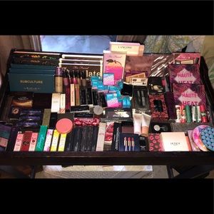 Huge Makeup sale! Tarte too Faced mac ABH more